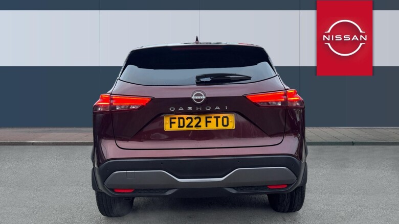 Nissan Qashqai 1.3 DiG-T MH N-Connecta 5dr Petrol Hatchback